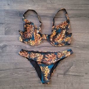 Pretty Little Thing 2-Piece Bikini Sz 34H